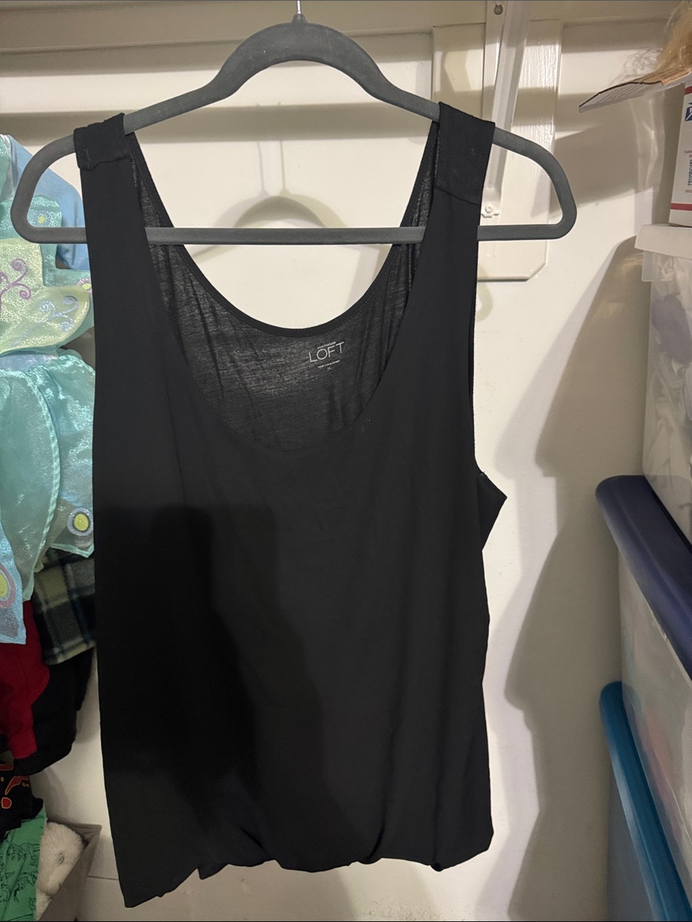 LOFT Black Relaxed Scoop Neck Tank